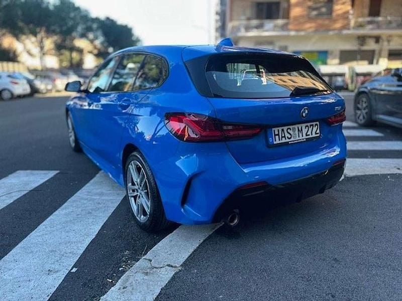 Usata BMW 118 M Sport 136 CV (100 kW) 2023 Blu/azzurro Utilitaria