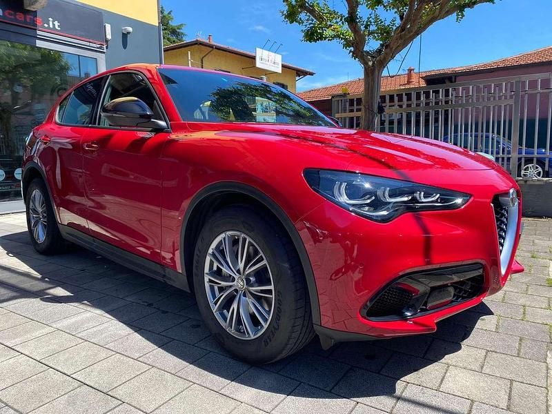 Usata Alfa Romeo Stelvio Super 160 CV (117 kW) 2023 Rosso SUV