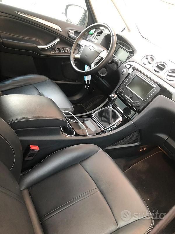 Usata Ford S-MAX 200 CV (147 kW) 2012 Grigio Monovolume