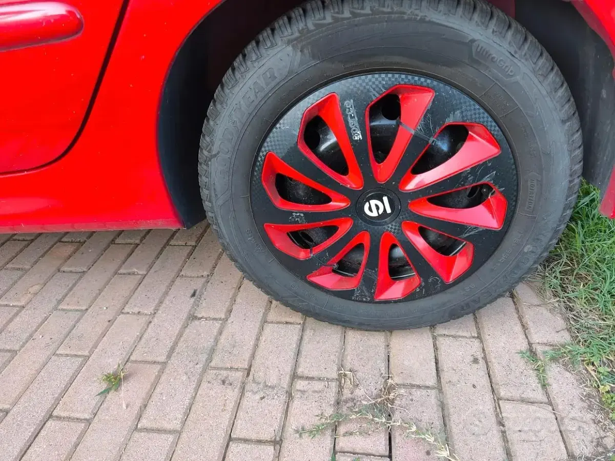Usata Peugeot 206 60 CV (44 kW) 2012 Rosso Berlina