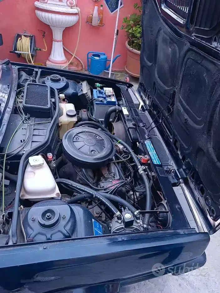 Usata Lancia Delta 78 CV (57 kW) 1982 Bluazzurro Utilitaria