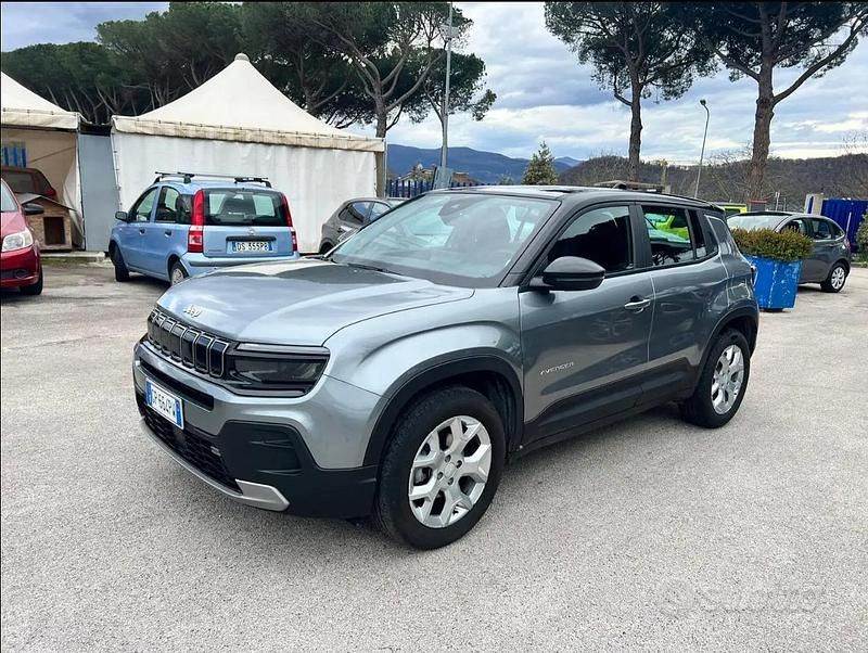 Usata Jeep Avenger Longitude 101 CV (74 kW) 2023 Grigio SUV