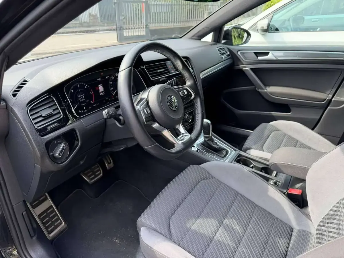 Usata VW Golf VII Sportline 150 CV (110 kW) 2018 Nero Berlina