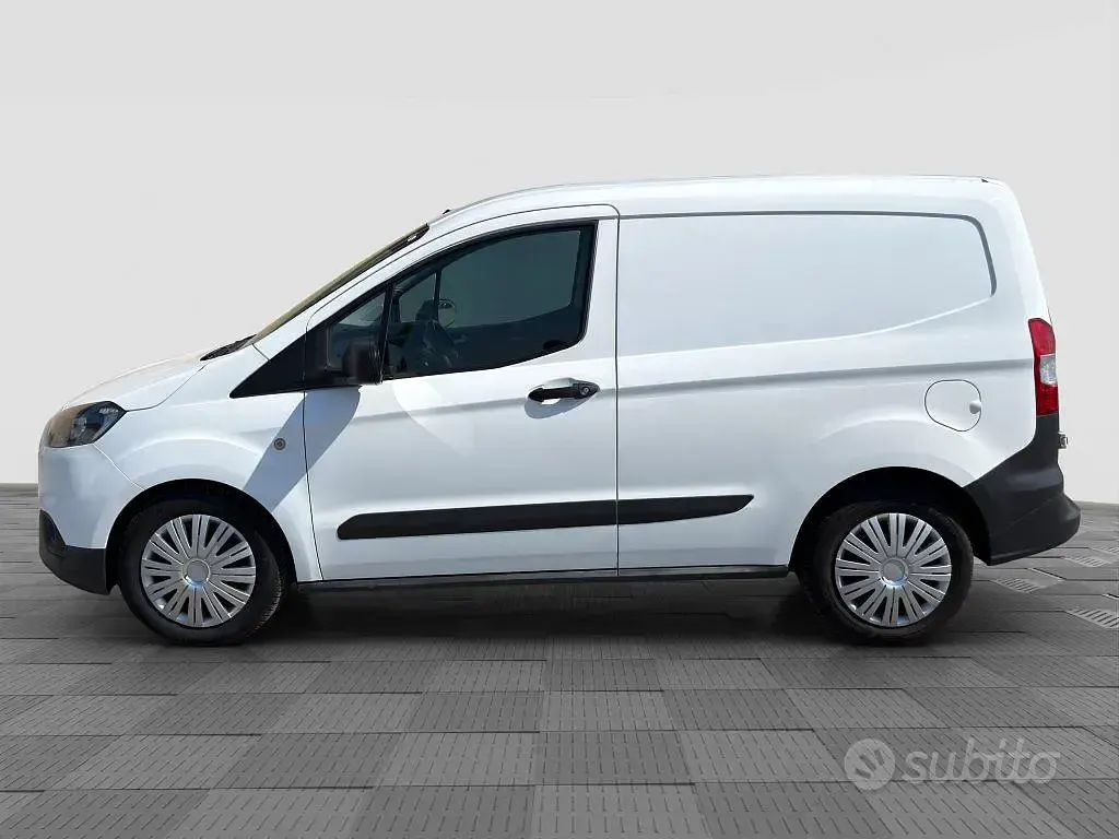Usata Ford Transit Trend 101 CV (74 kW) 2023 Frozen white Berlina