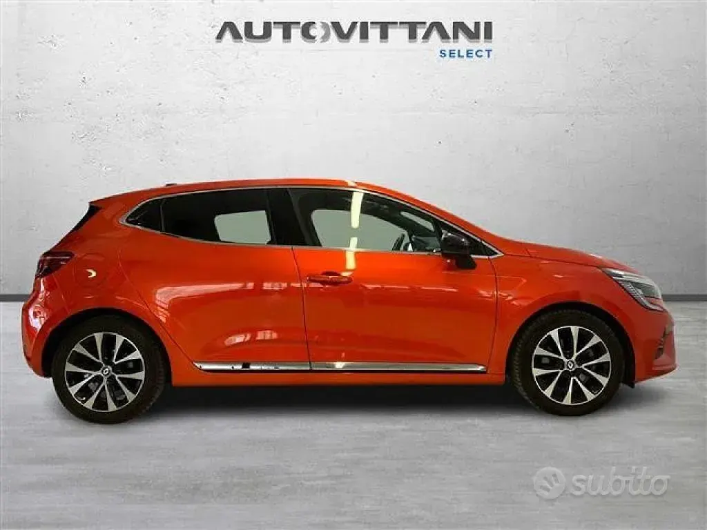 Usata Renault Clio V Techno 91 CV (66 kW) 2023 Grigio