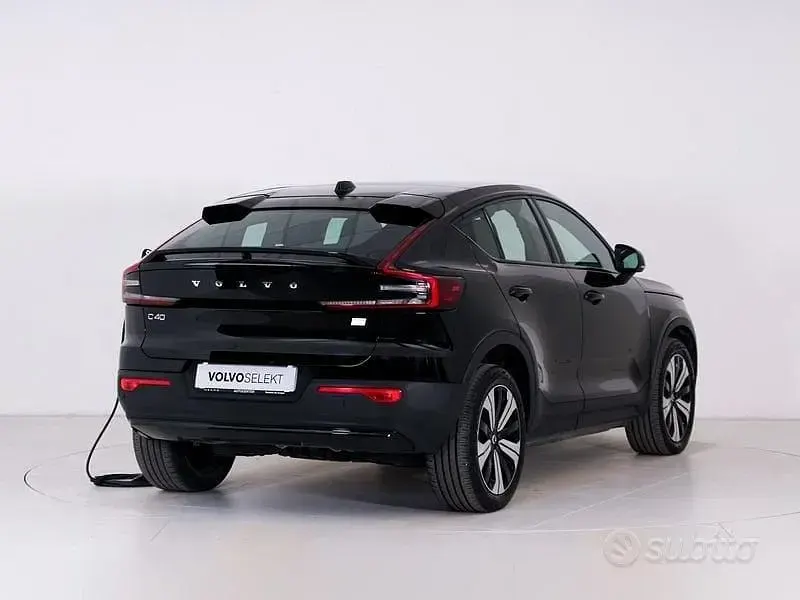 Usata Volvo C40 Plus 125 kW (170 CV) 2022 Nero SUV