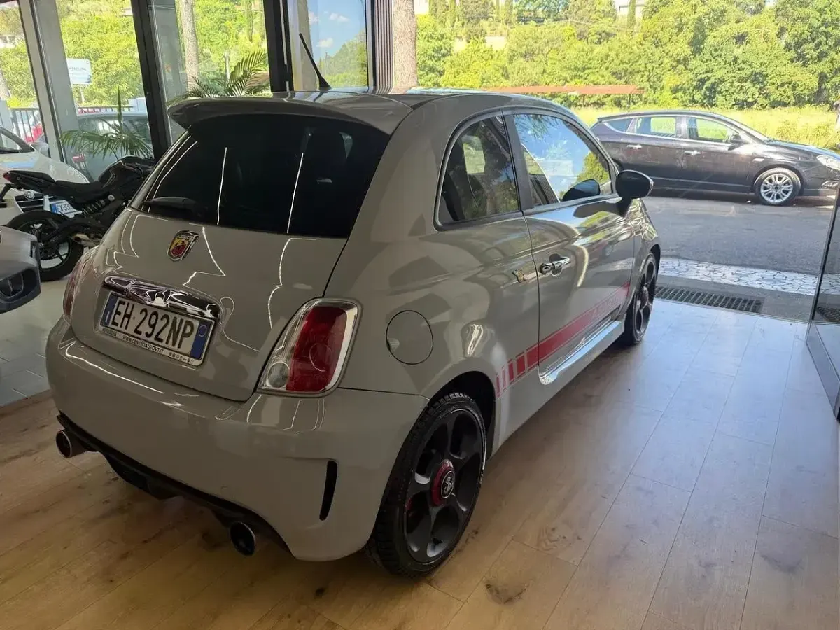 Usata Abarth 500 135 CV (99 kW) 2011 Argento Berlina