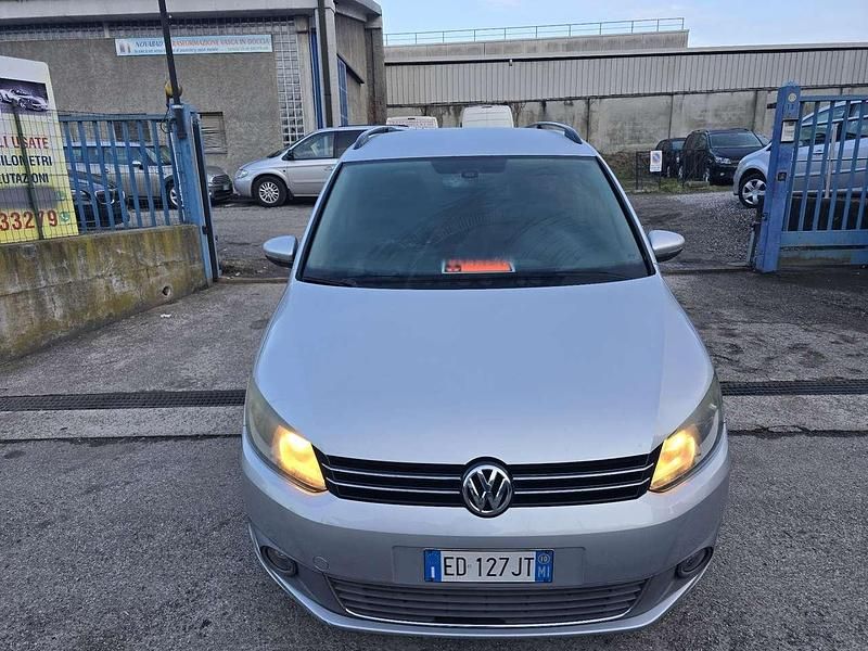 Usata VW Touran Comfortline 105 CV (77 kW) 2010 Argento Monovolume