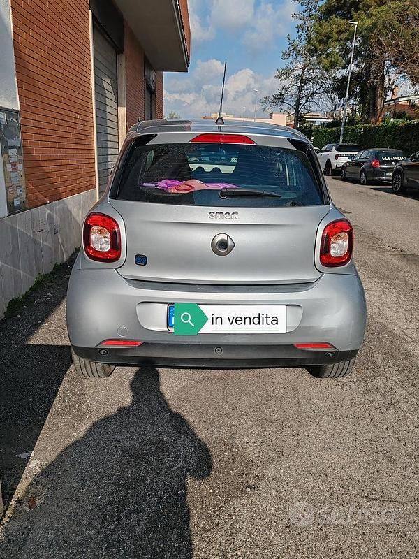 Usata Smart ForFour Electric Drive 2021 Grigio Utilitaria