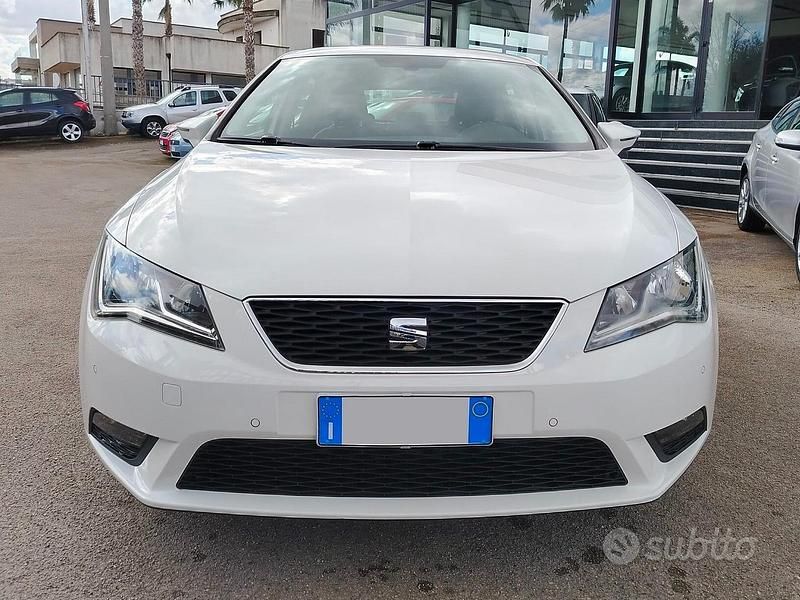 Usata Seat Leon Style 105 CV (77 kW) 2015 Bianco Berlina