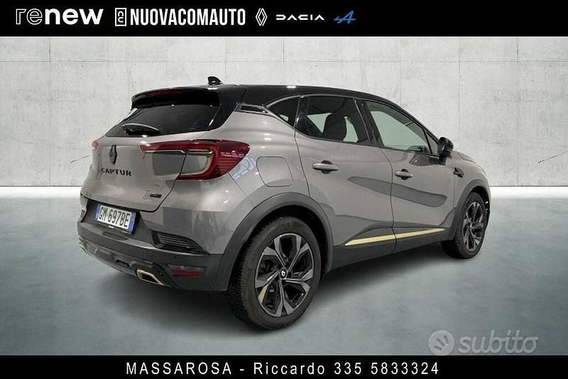 Usata Renault Captur Engineered 145 CV (106 kW) 2022 Grigio SUV