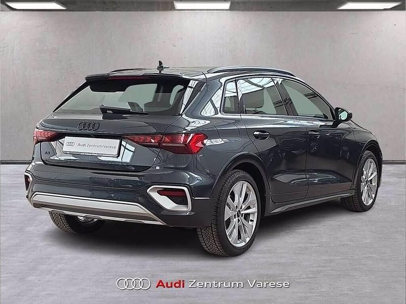 Usata Audi A3 e-tron Advanced Plus 150 CV (110 kW) 2024 Grigio manhattan Utilitaria