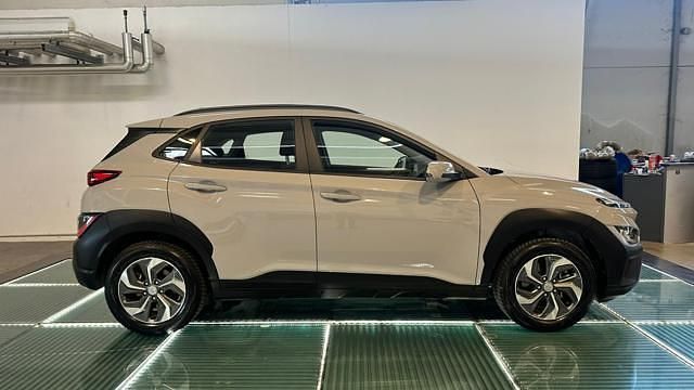 Usata Hyundai Kona 105 CV (77 kW) 2023 Grigio SUV