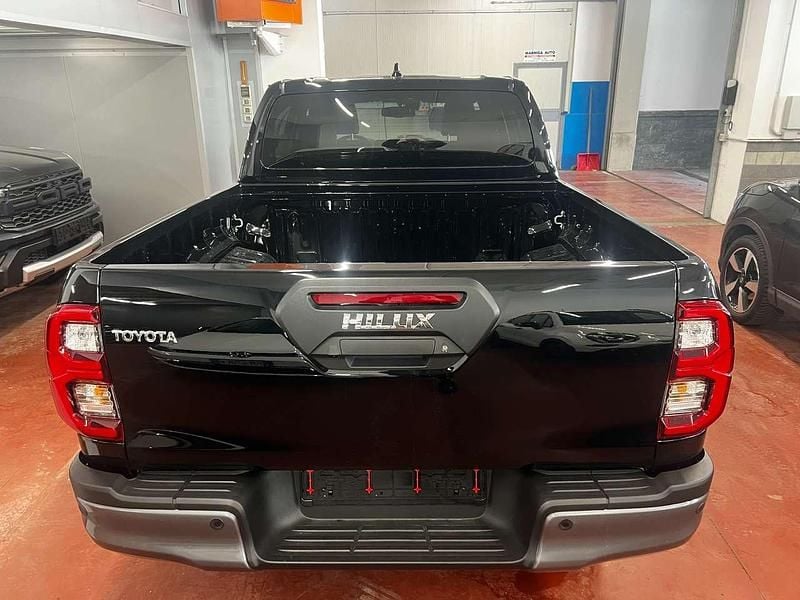 Ny Toyota HiLux 204 HK (150 kW) 2026 Svart Pickup