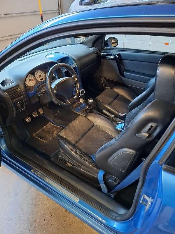 Usata Opel Astra 200 CV (147 kW) 2003 Blu/azzurro Coupé