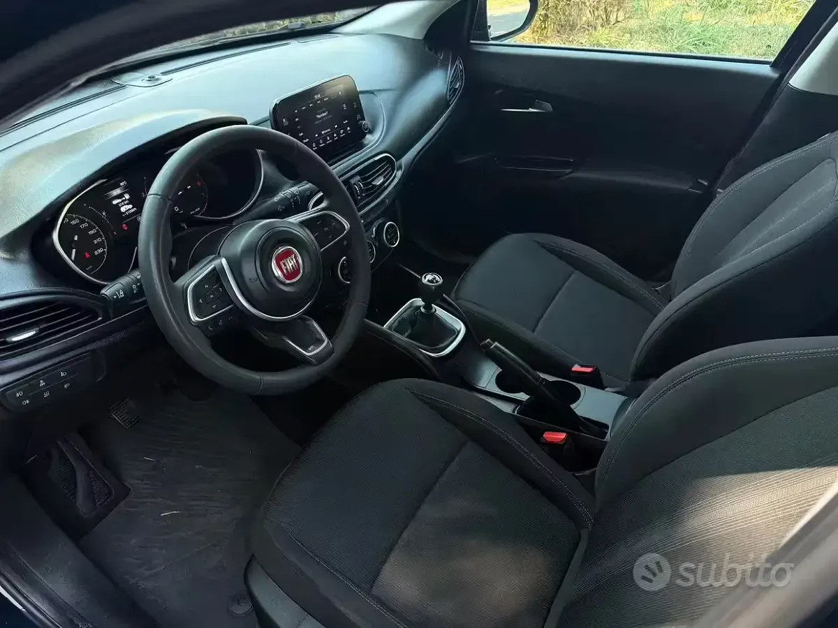 Usata Fiat Tipo 131 CV (96 kW) 2022 Bluazzurro Berlina