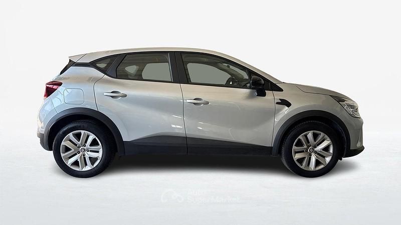 Usata Renault Captur Equilibre 101 CV (74 kW) 2023 Grigio scuro SUV