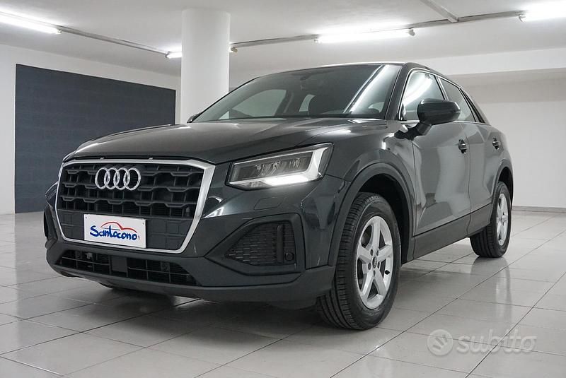 Usata Audi Q2 Business 115 CV (84 kW) 2023 Grigio SUV