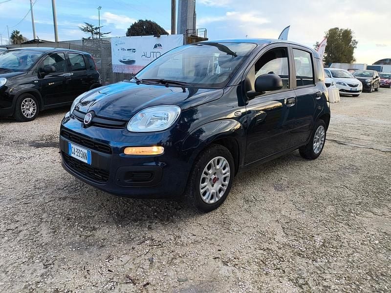 Usata Fiat Panda Easy 69 CV (50 kW) 2020 Blu Utilitaria