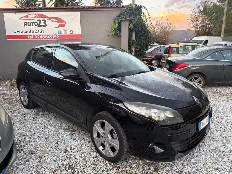 Usata Renault Mégane GT Line GT-Line 110 CV (80 kW) 2011 Nero Berlina