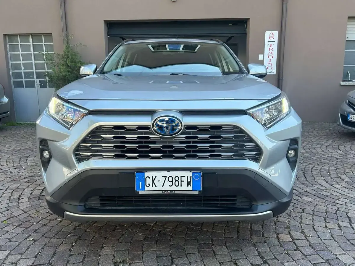 Usata Toyota RAV4 Hybrid Style 178 CV (130 kW) 2022 Other SUV