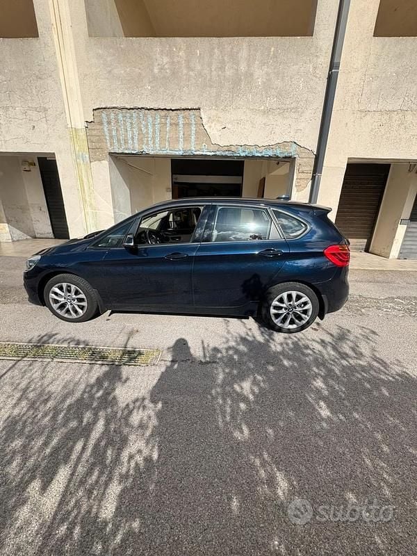 Blu Usata 2018 BMW 218 Tre volumi | 13.000 € (Super prezzo) - Immagine 1/4