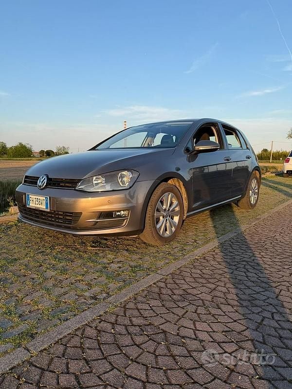Usata VW Golf VII 110 CV (80 kW) 2017 Grigio Berlina