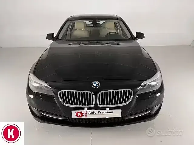 Usata BMW 520 184 CV (135 kW) 2012 Nero Station wagon