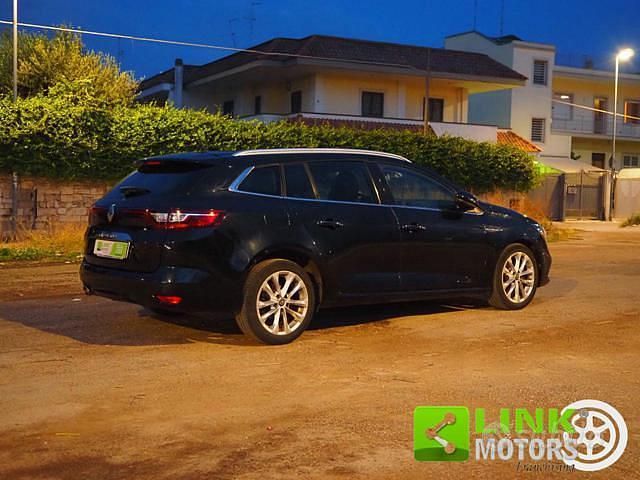 Usata Renault Mégane GrandTour Bose Edition 131 CV (96 kW) 2017 Nero Station wagon