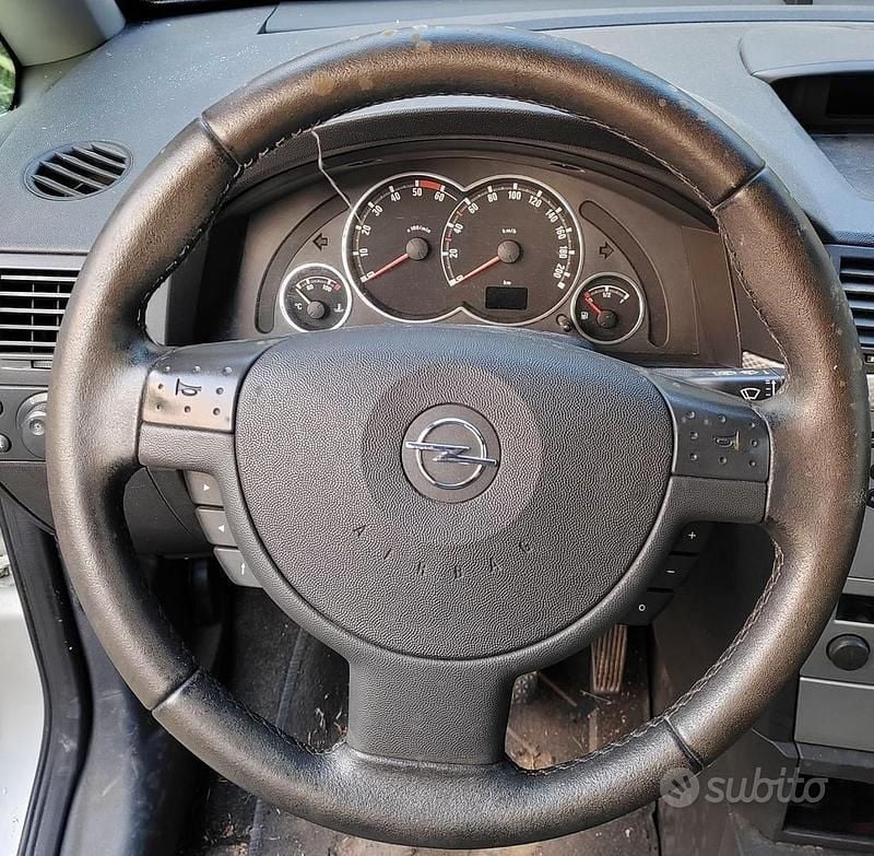 Usata Opel Meriva Enjoy 125 CV (91 kW) 2007 Grigio Monovolume