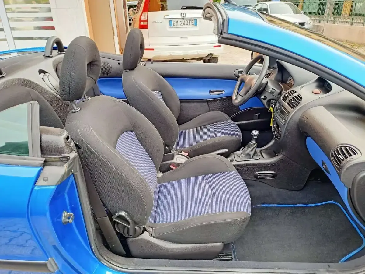 Usata Peugeot 206 109 CV (80 kW) 2001 Other Coupé