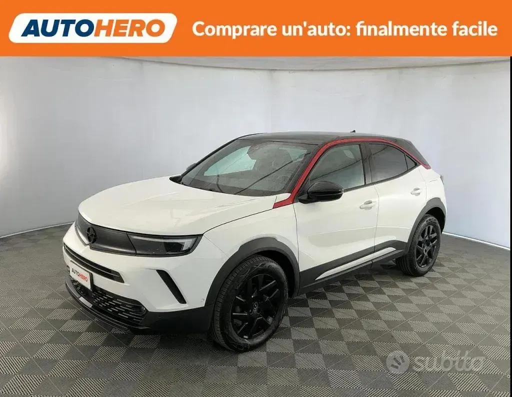 Usata Opel Mokka 110 CV (80 kW) 2023 Bianco SUV