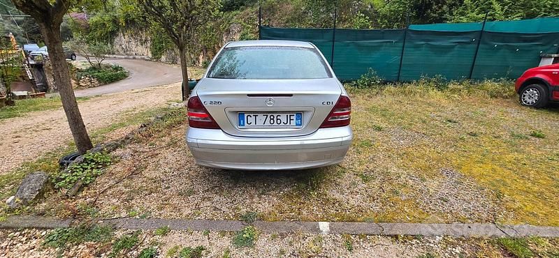 Usata Mercedes C200 Classic 2005 Grigio Berlina