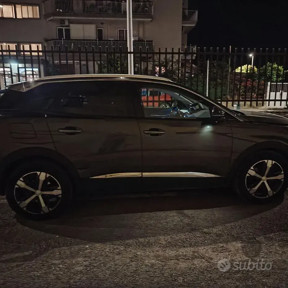 Usata Peugeot 3008 131 CV (96 kW) 2019 SUV