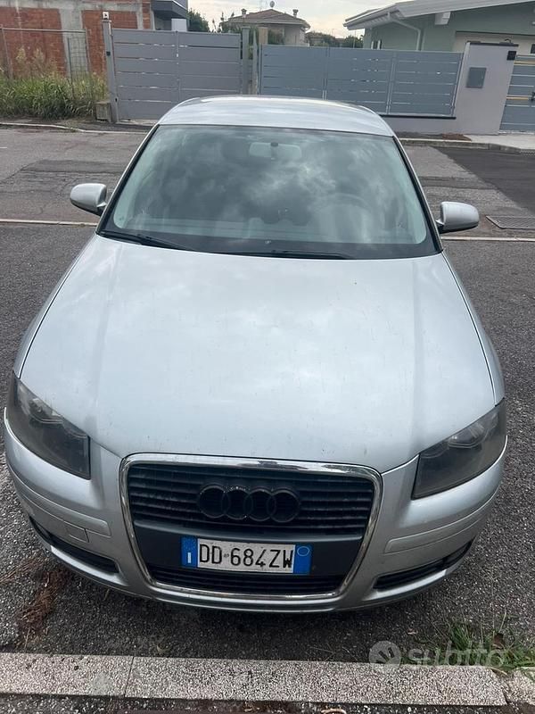 Usata 2006 Audi A3 Ambiente Due volumi | 2500 € (Buon prezzo) - Immagine 1/4