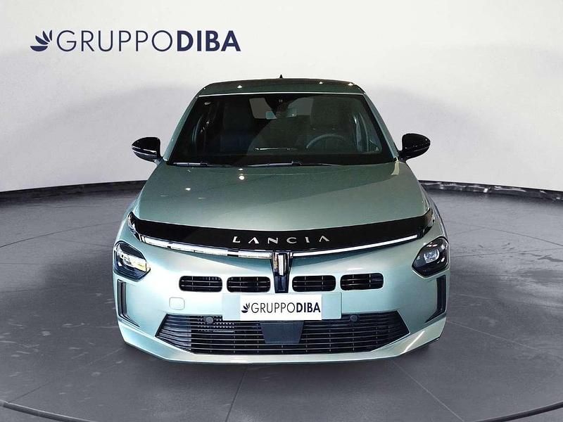 Usata Lancia Ypsilon 101 CV (74 kW) 2024 Verde Utilitaria