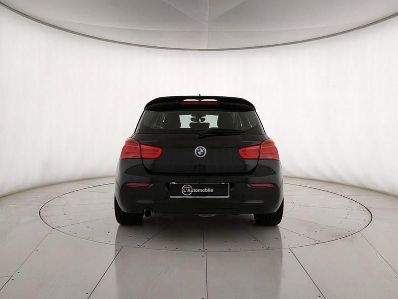 Usata BMW 118 Sport Line 150 CV (110 kW) 2019 Nero Utilitaria