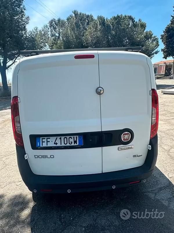 Usata Fiat Doblò 75 CV (55 kW) 2016 Monovolume