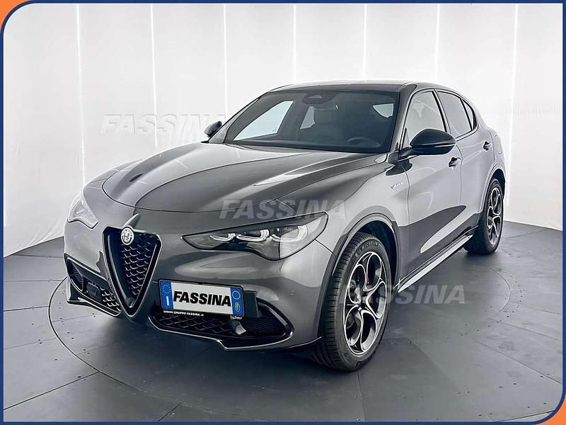 Nuova Alfa Romeo Stelvio Veloce 209 CV (153 kW) 2025 Grigio SUV