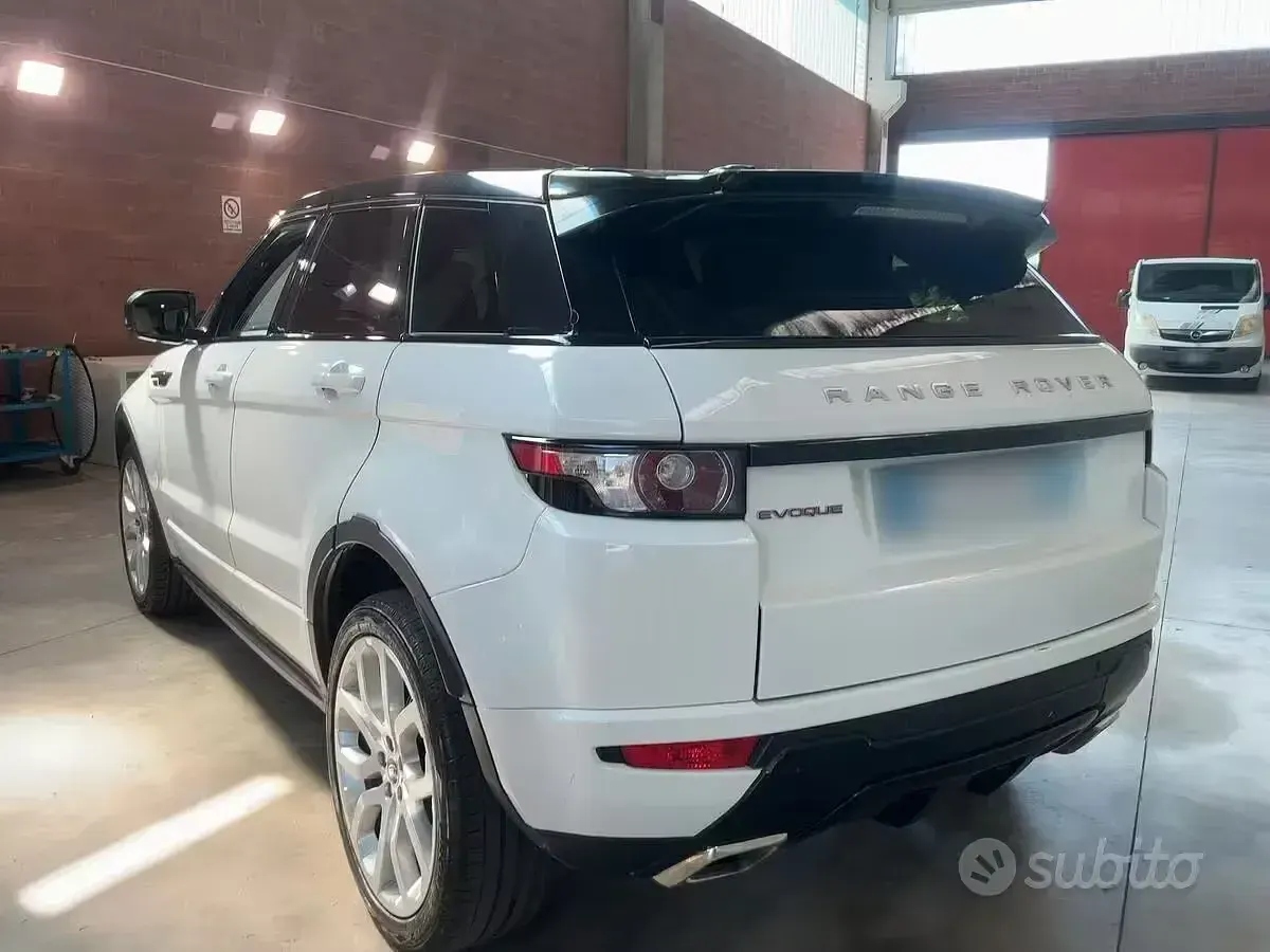 Usata Land Rover Range Rover evoque Dynamic 150 CV (110 kW) 2013 Bianco SUV