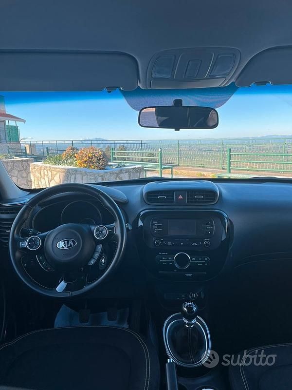 Usata Kia Soul 136 CV (100 kW) 2016 Bianco SUV