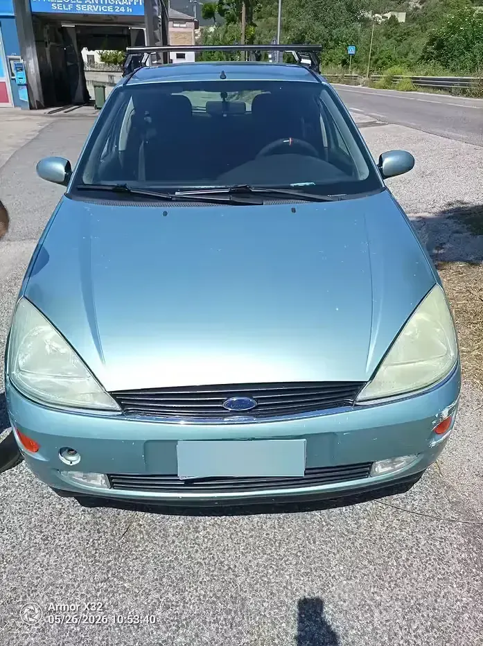 Usata Ford Focus 90 CV (66 kW) 2001 Verde Berlina