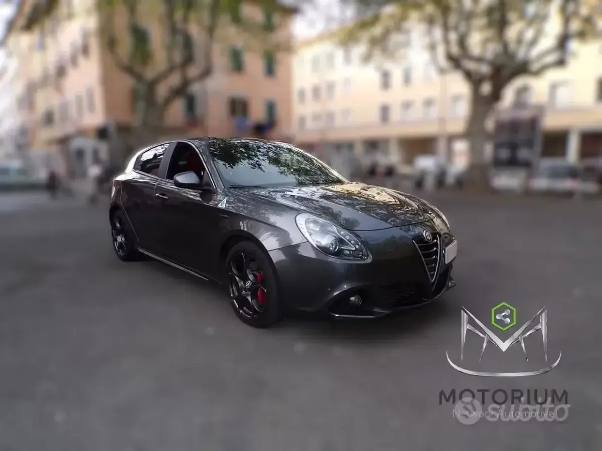 Usata Alfa Romeo Giulietta Quadrifoglio 240 CV (176 kW) 2015 Utilitaria