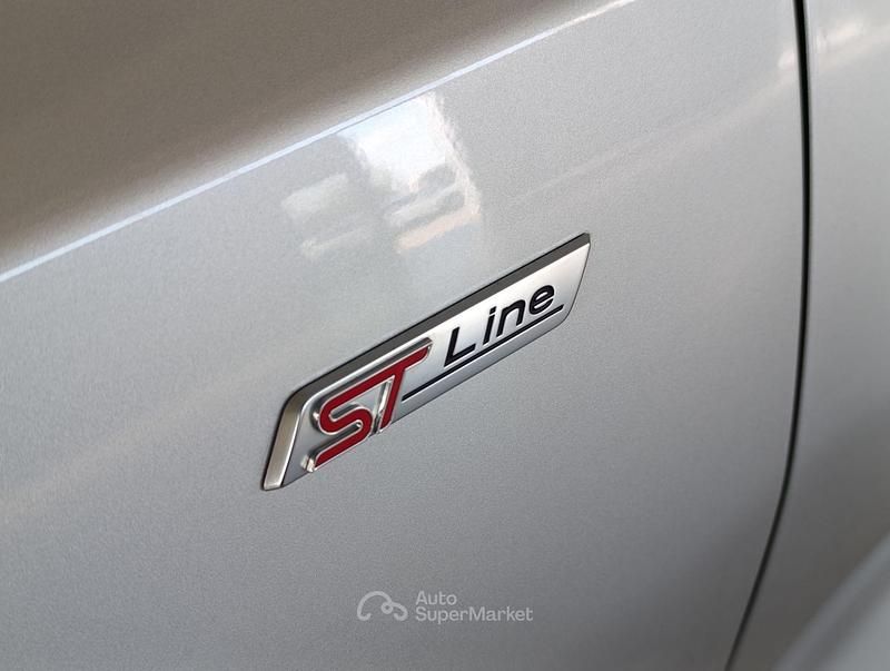 Usata Ford Focus ST-Line 125 CV (91 kW) 2022 Argento Station wagon