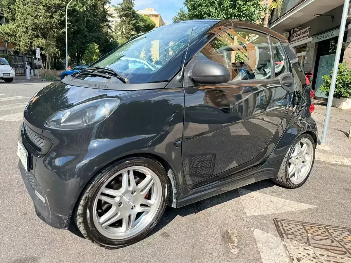 Usata Smart ForTwo Cabrio Brabus 54 CV (39 kW) 2013 Nero Cabrio