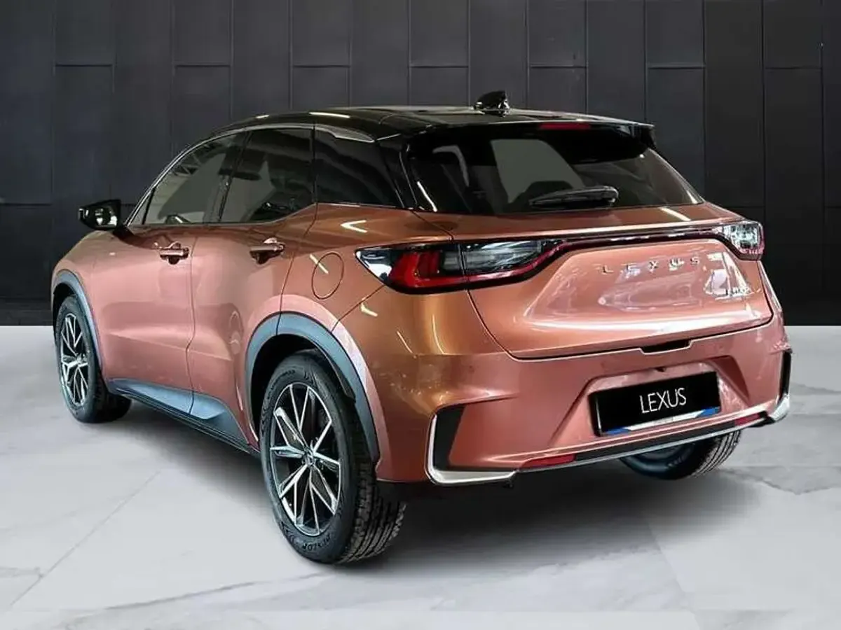 Usata Lexus LBX 136 CV (100 kW) 2024 Other SUV