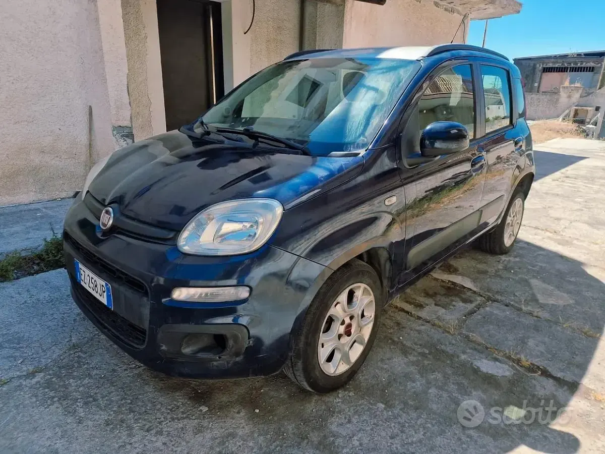 Usata Fiat Panda 85 CV (62 kW) 2015 Bluazzurro Utilitaria