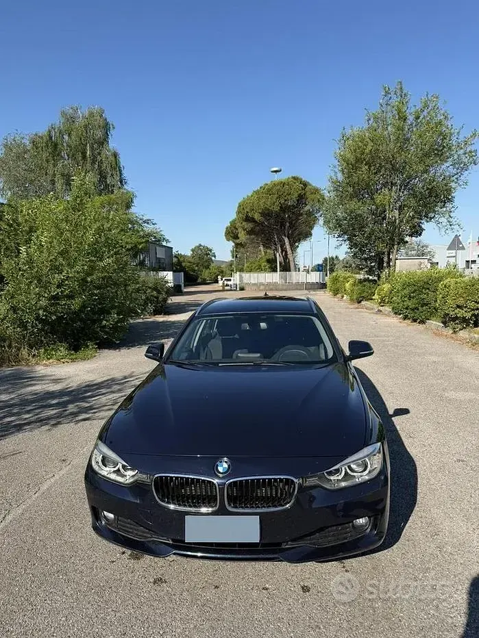 Usata BMW 318 143 CV (105 kW) 2013 Bluazzurro Station wagon