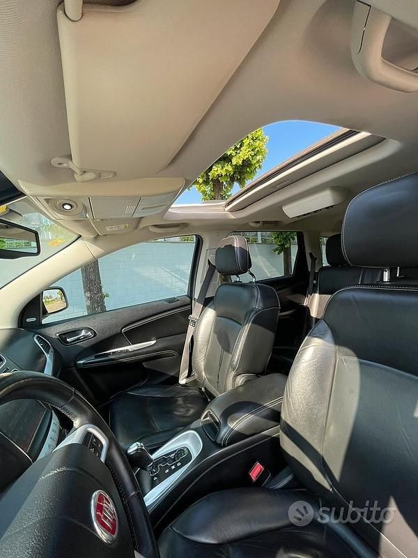 Usata Fiat Freemont Lounge 170 CV (125 kW) 2016 Bianco SUV