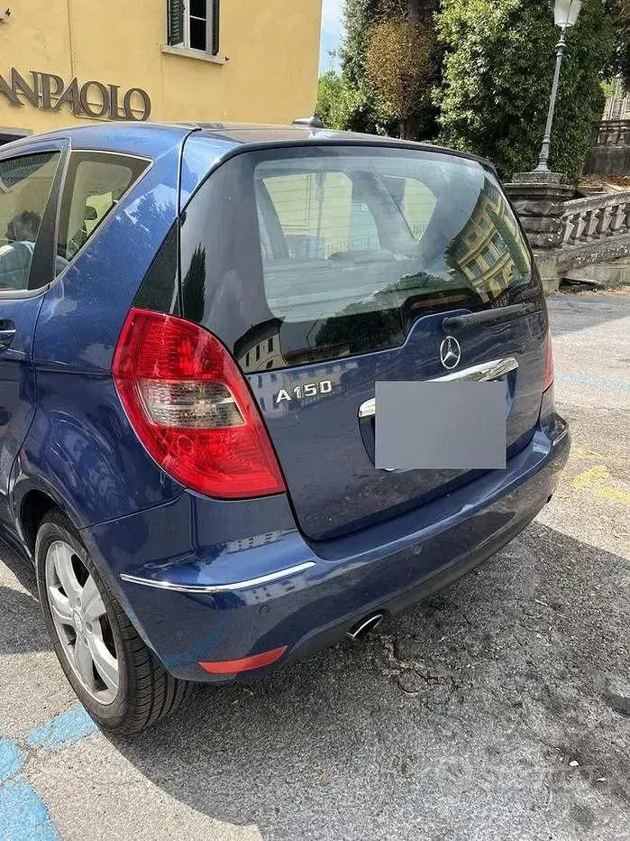 Usata Mercedes A150 95 CV (69 kW) 2009 Bluazzurro Berlina